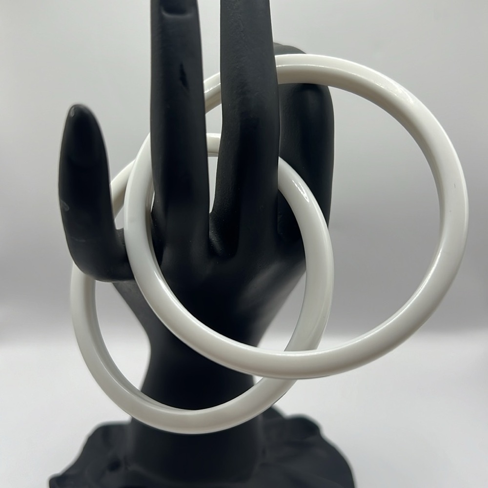 2 PC Set Acrylic White Bangle Bracelet